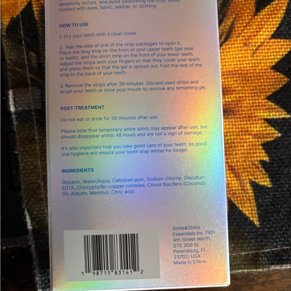 Arbutin Whitening Strips in Iridescent Pink - 42 Strips - Picture 2 of 7